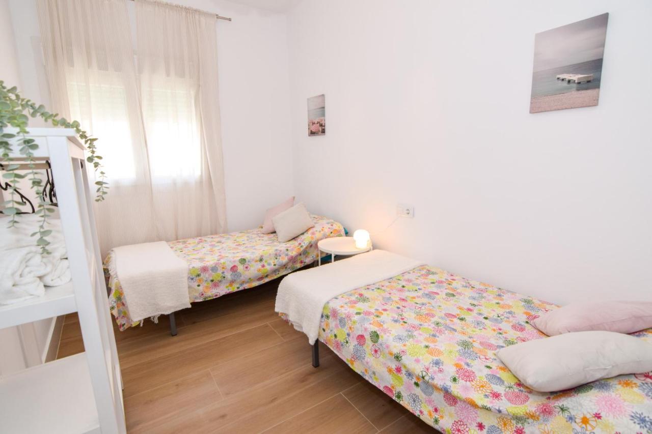 Apartamentos Atlantida Чипиона Екстериор снимка